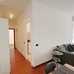 I Host - Villoresi 5
